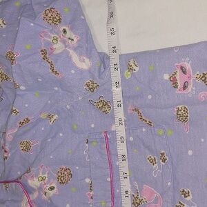 Sleep Tight 2 Piece Pajama Set .Size  Large Purple And Pink Cats .100 % Cotton .